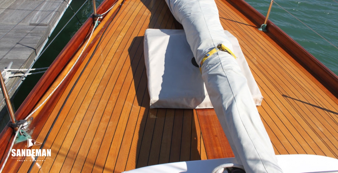 11Foredeck.jpg