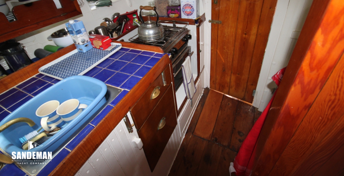 17Galley.jpg
