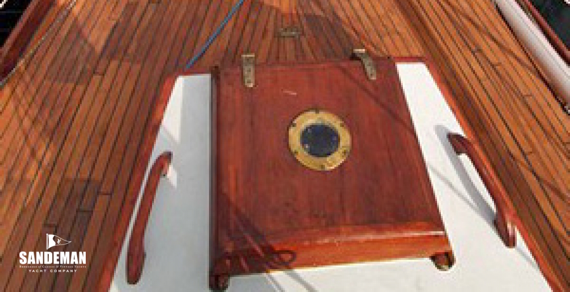 11Foredeck.jpg