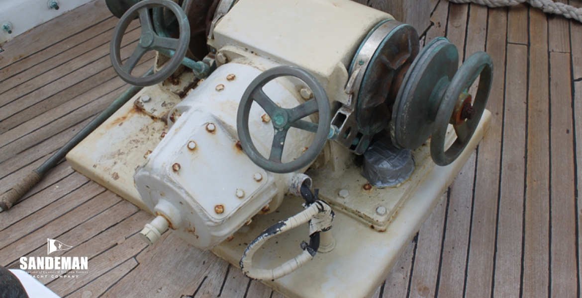 15Windlass.jpg