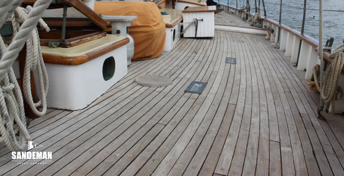 19Sidedeckvaft.jpg