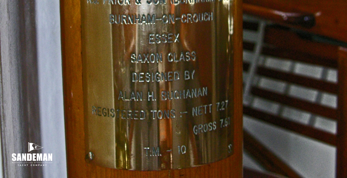 Mast detail