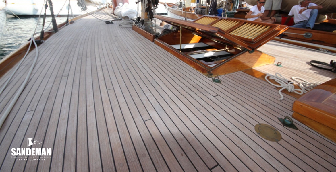 10Sidedeckvfwd.jpg