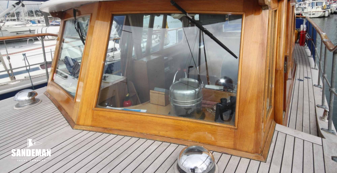 10Deckhouse.jpg