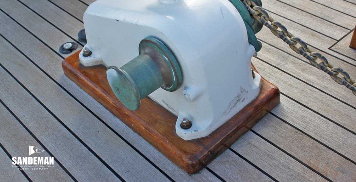 23 Windlass