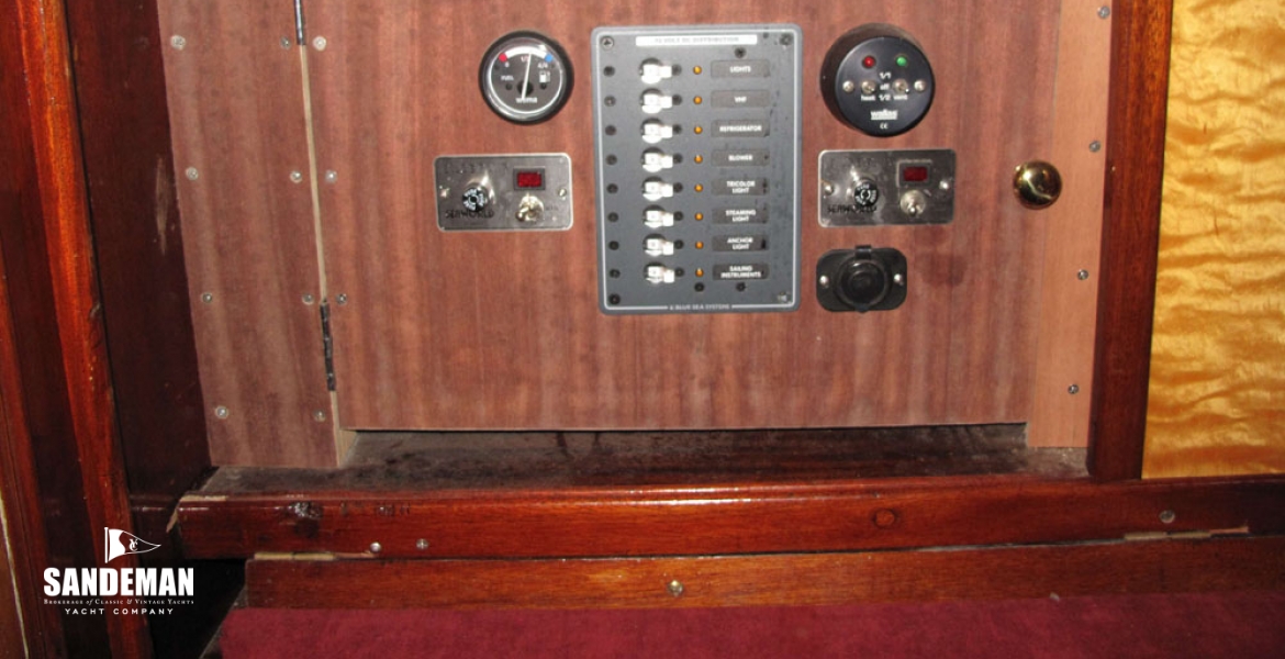 25Electricpanel.jpeg.jpg