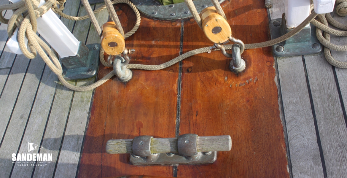 Base of mast