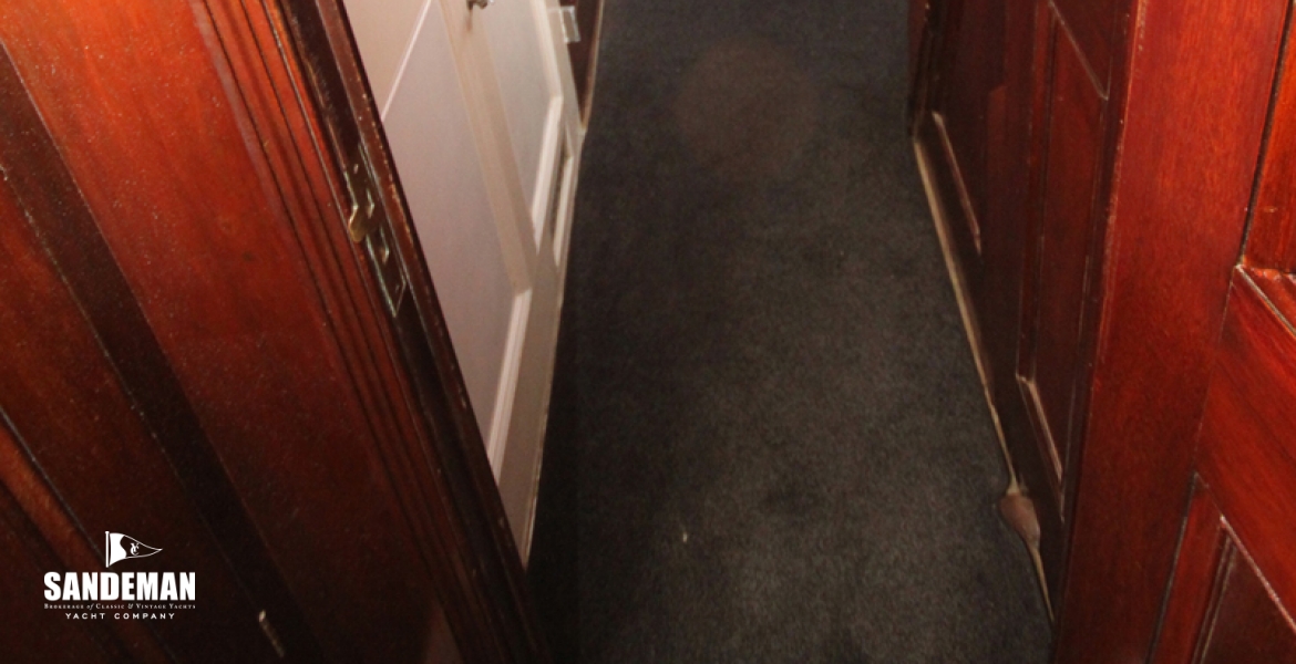 Corridor forward