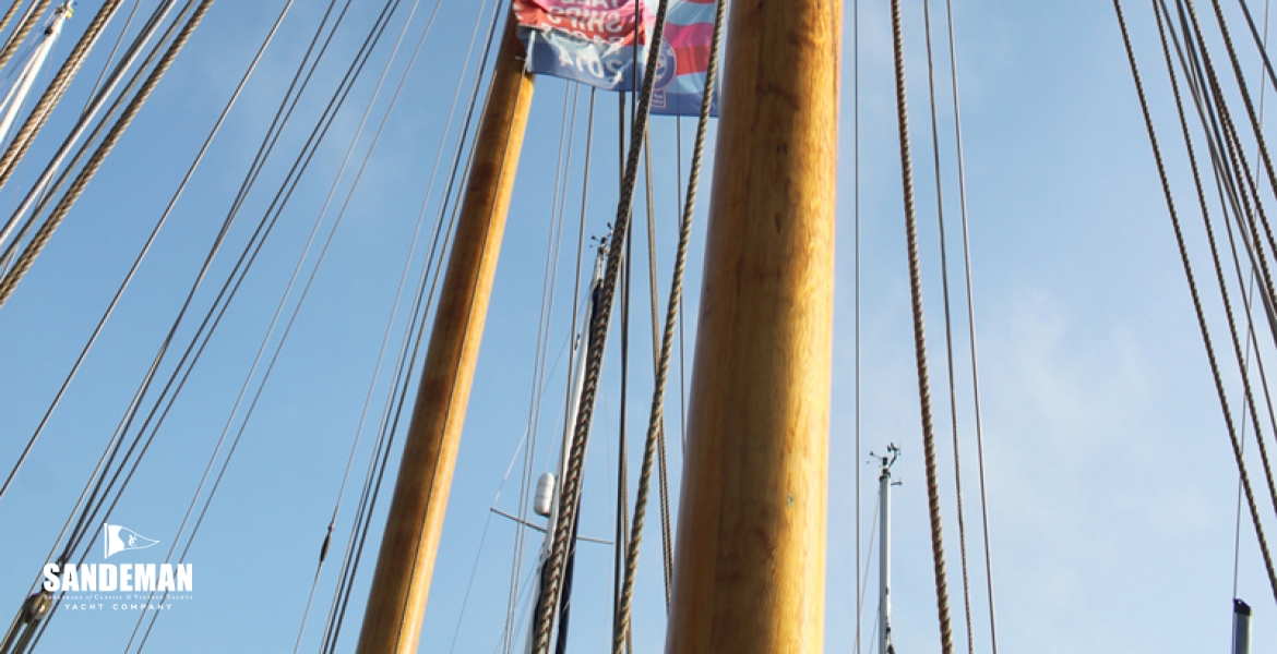 Mast uppers