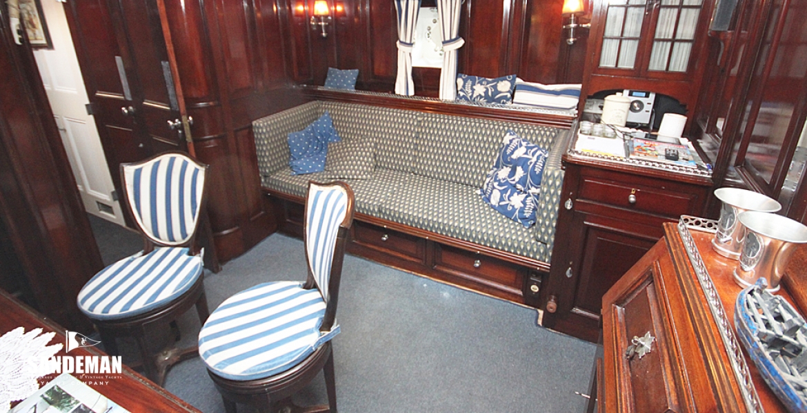 Saloon view aft