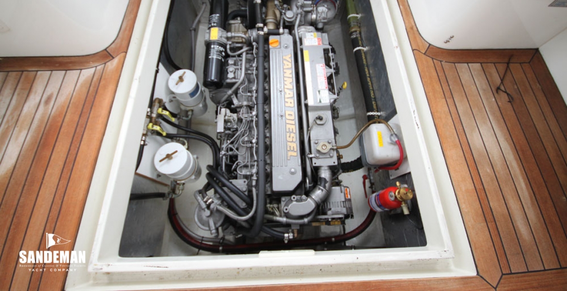 09Engine.jpg