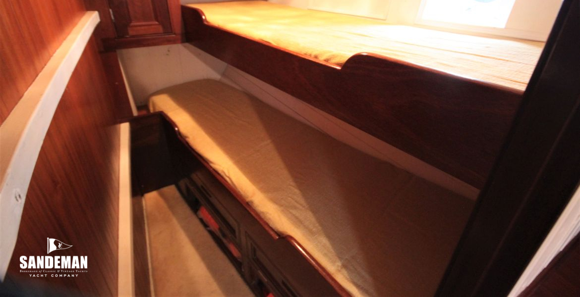 FWD GUEST CABIN