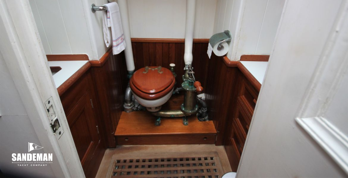 AFT STATEROOM INTO EN SUITE