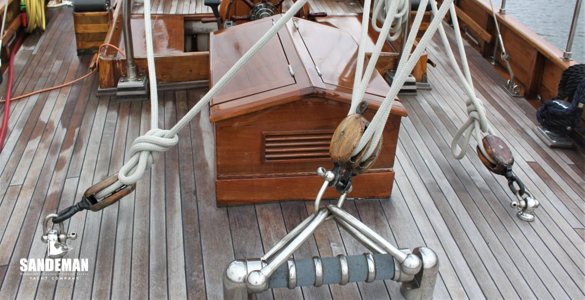 AFT DECK V FWD