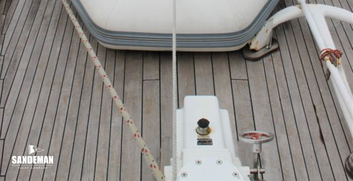 FOREDECK V AFT
