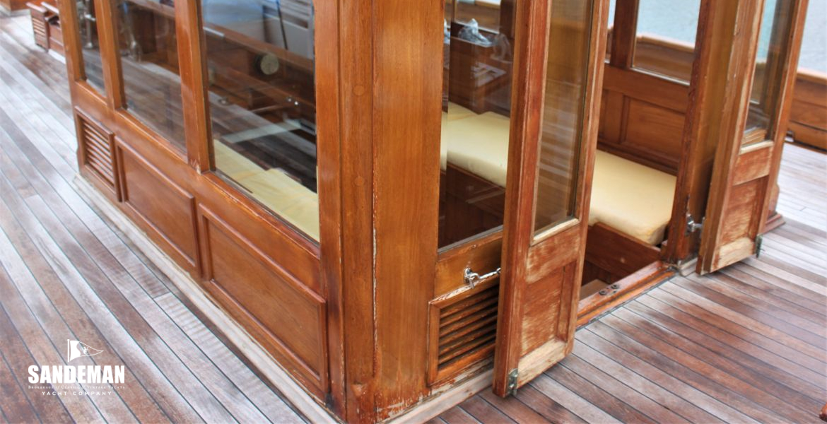 DECKHOUSE V TO STBD
