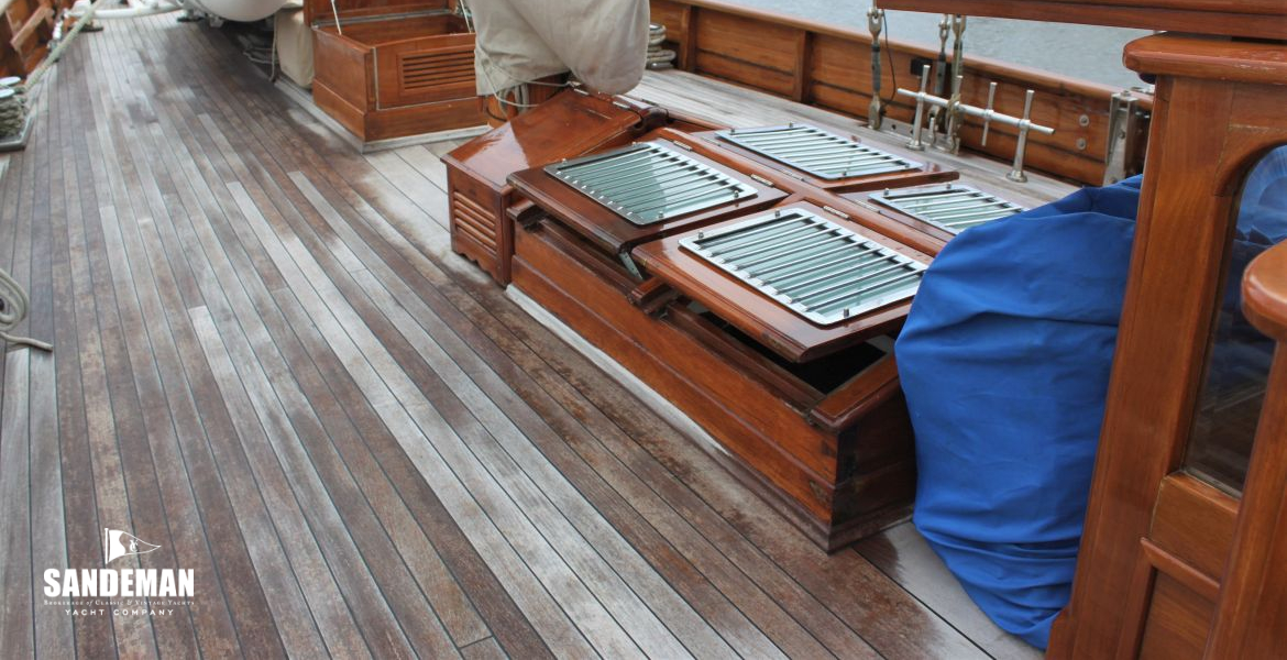 MID DECK PORT V FWD