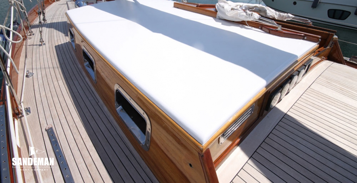 09Sidedeckvfwd.jpg