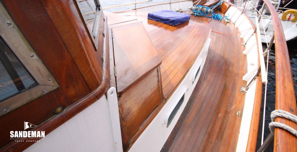 07Sidedeckvfwd.jpg