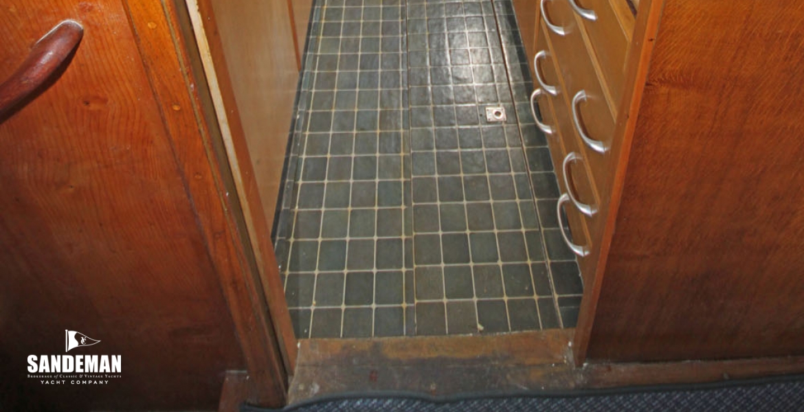 26Galley.jpg