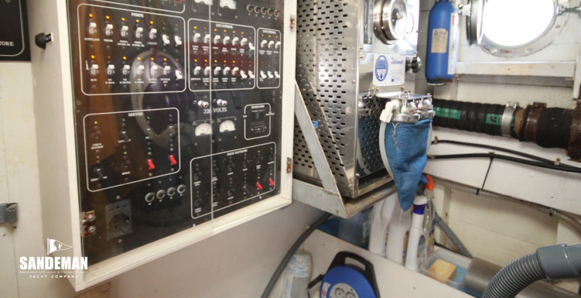 27Utilitycabin.jpg