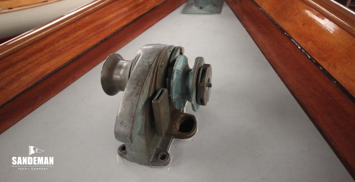 13Anchorwinch.jpg
