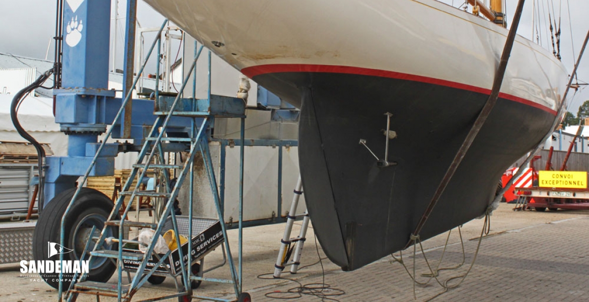 13 Ashore transom
