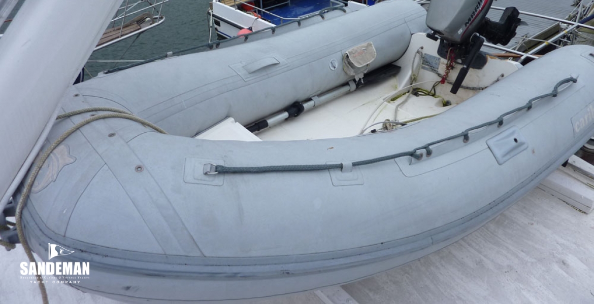 05Dinghy.jpg