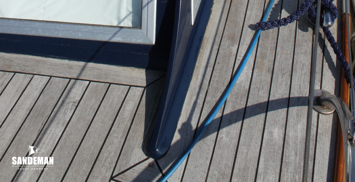 07Stbdsidedeck.jpg