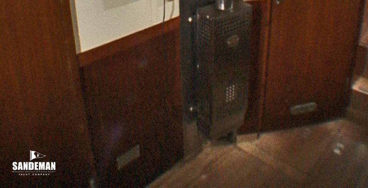 34 TV.jpg