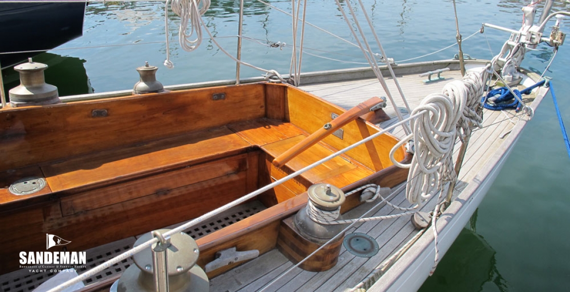 14Sidecockpit.jpg
