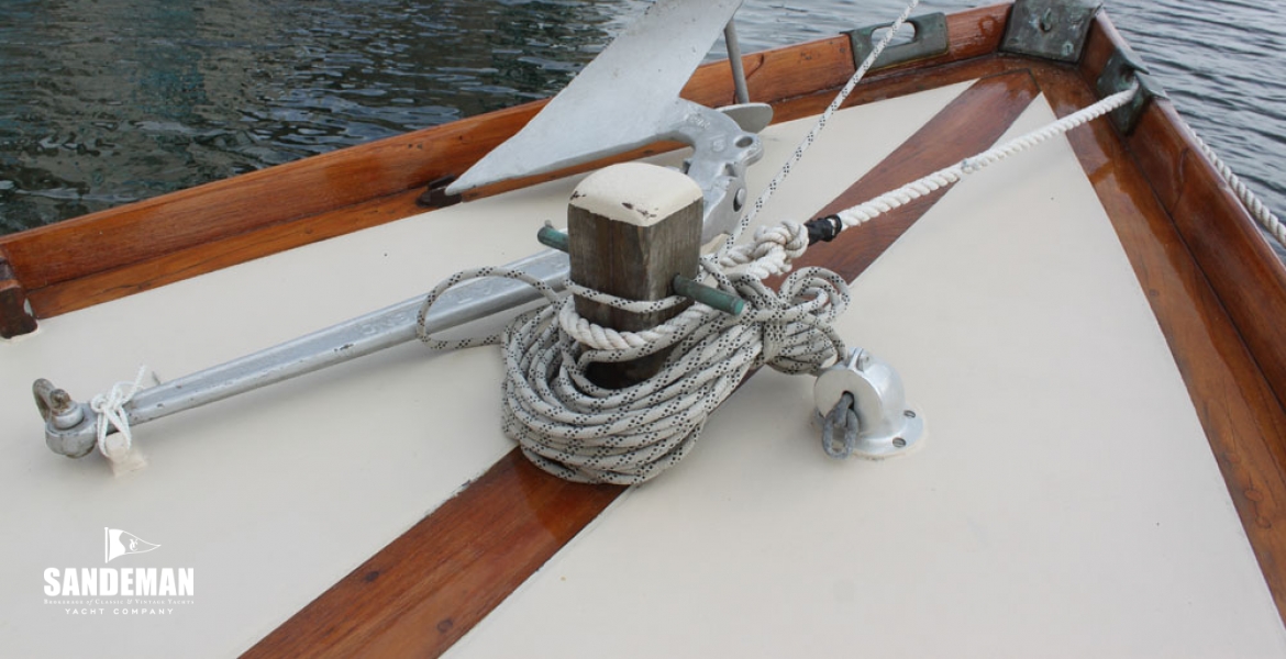 10Foredeck.jpg