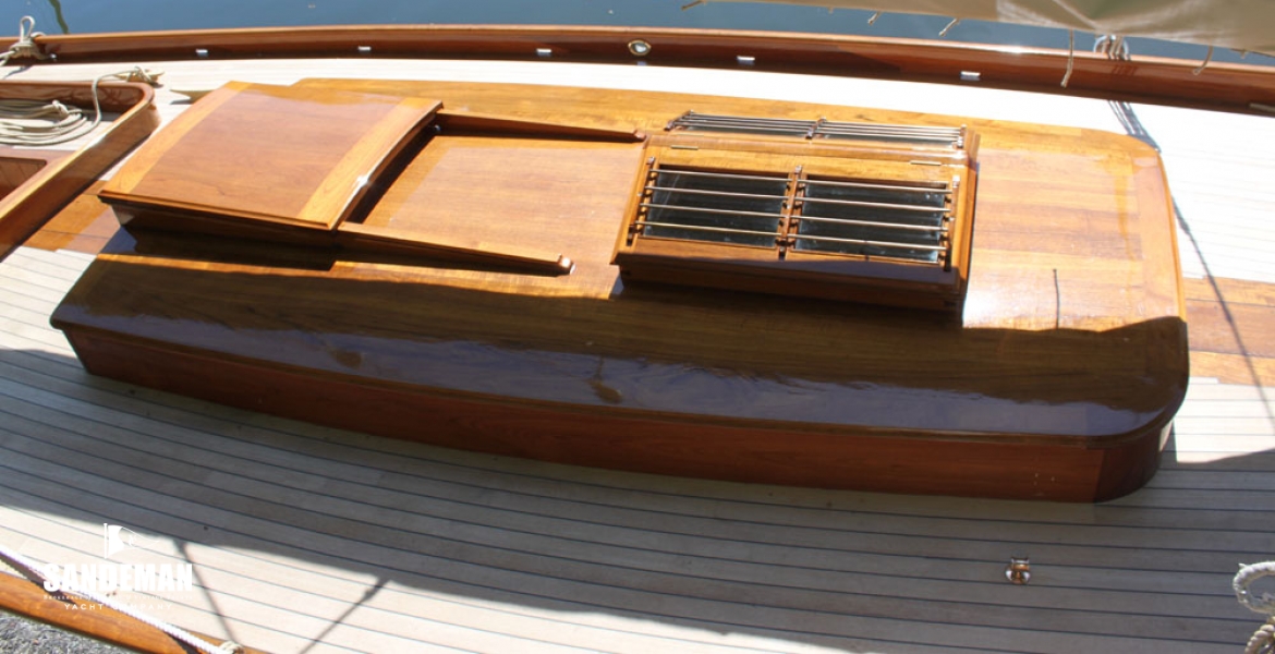 09Trunkcabin.jpg