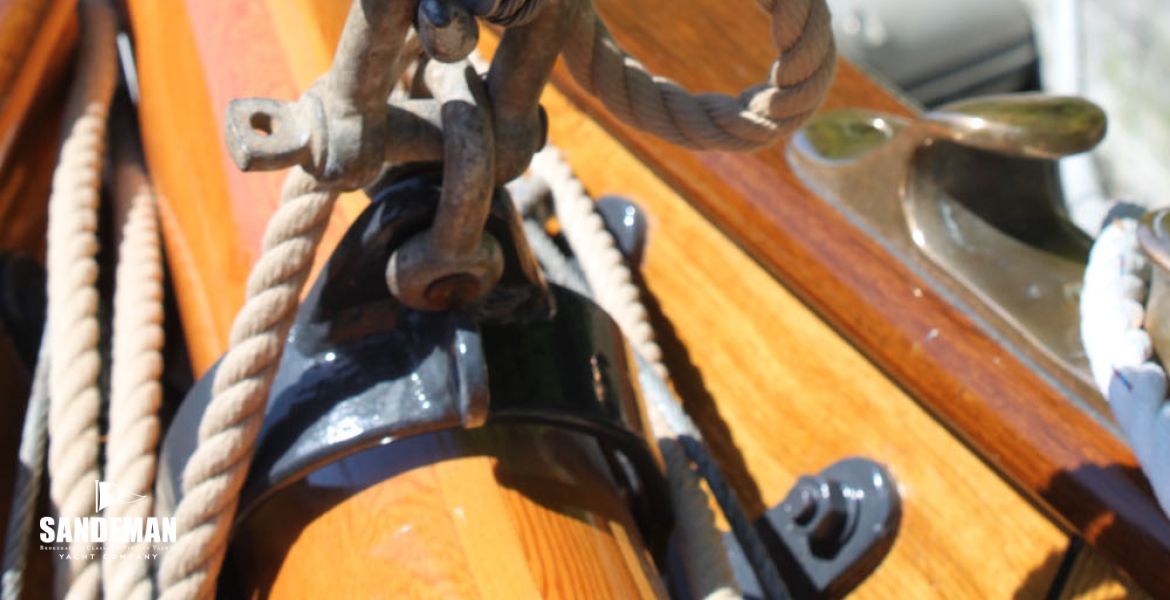 14Bowspritdetail.jpg