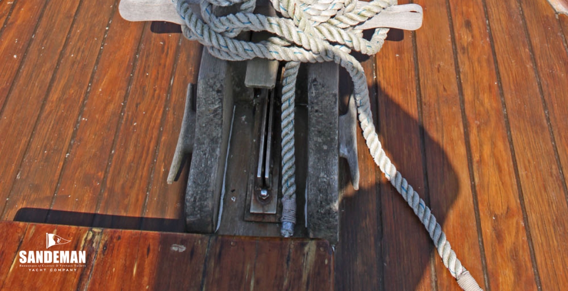 14Bittsnbowsprit.jpg