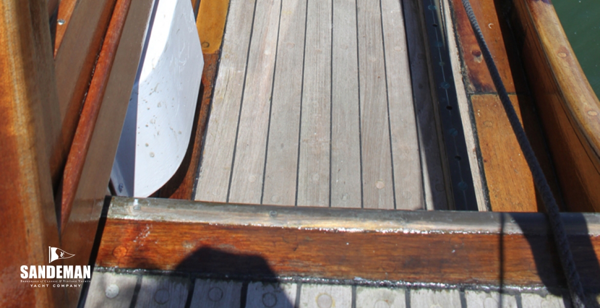 12Sidedeckvaft.jpg