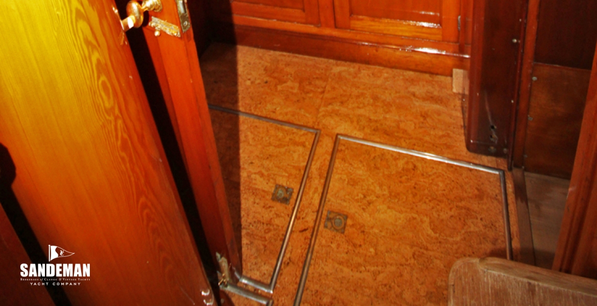 35Galley.jpg