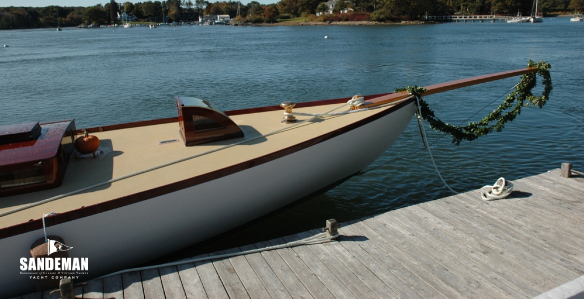09Foredeck.jpg