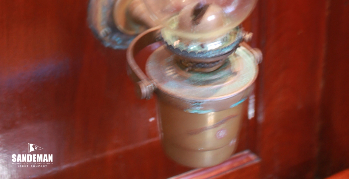 30Lamp.jpg