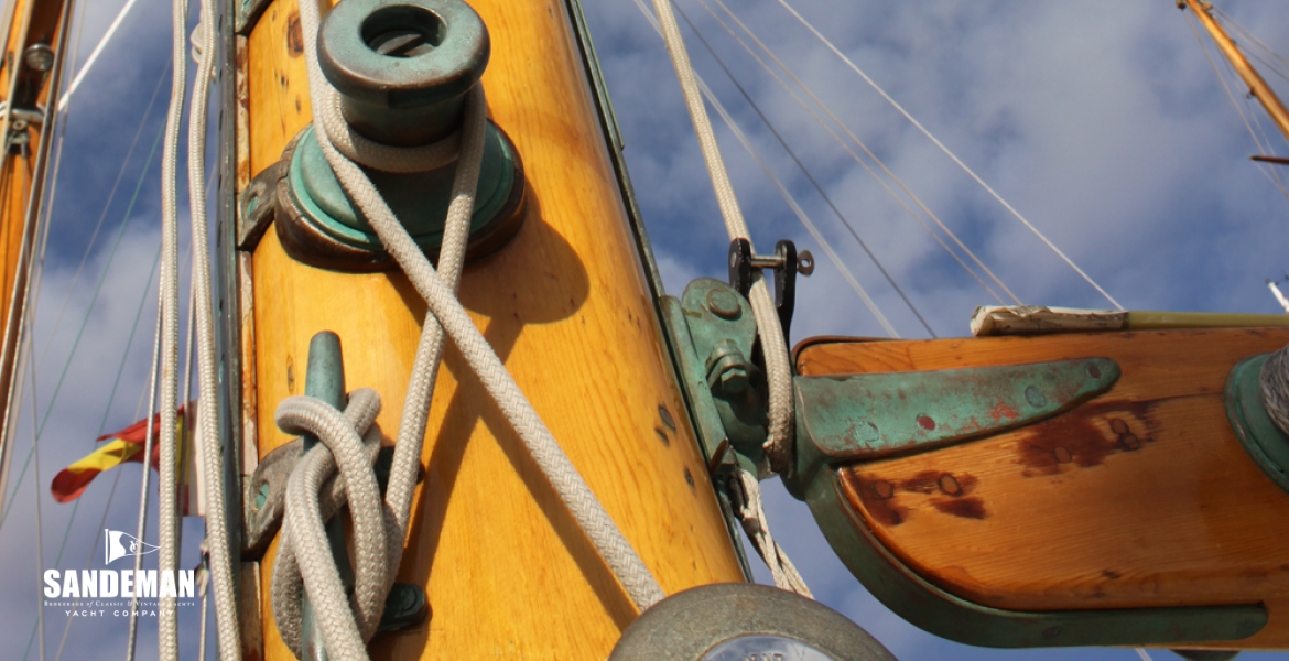 Mast