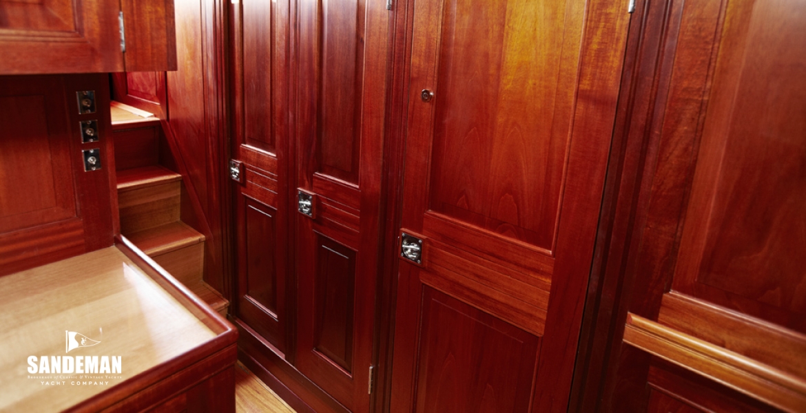 45 Galley v port aft to main head & port hanging locker