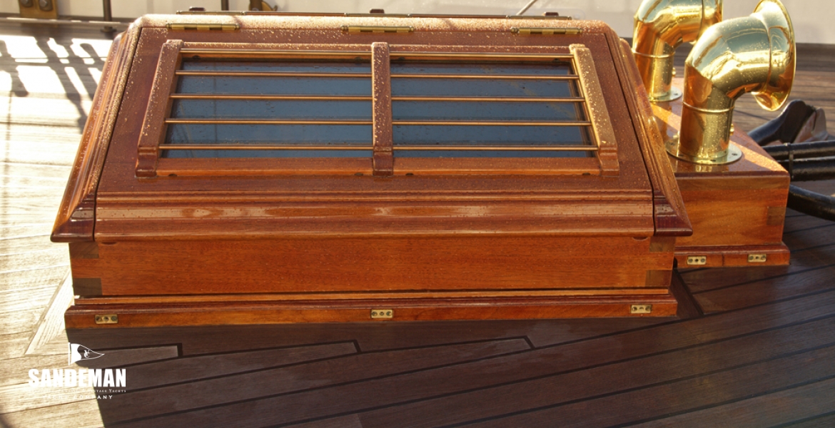 22 Fwd skylight