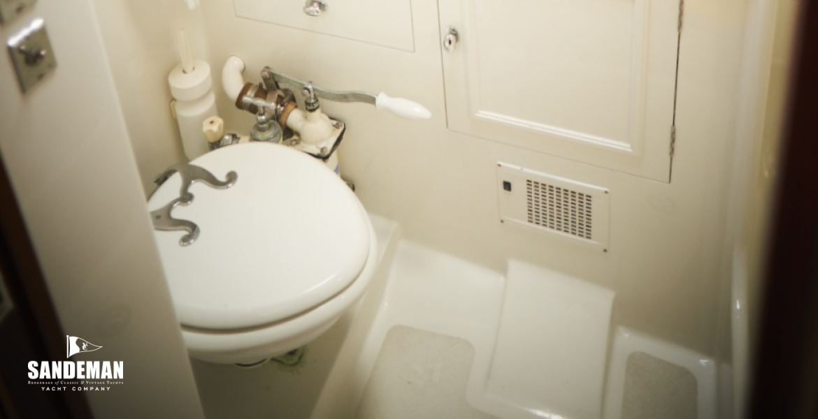 46 Main head/ shower