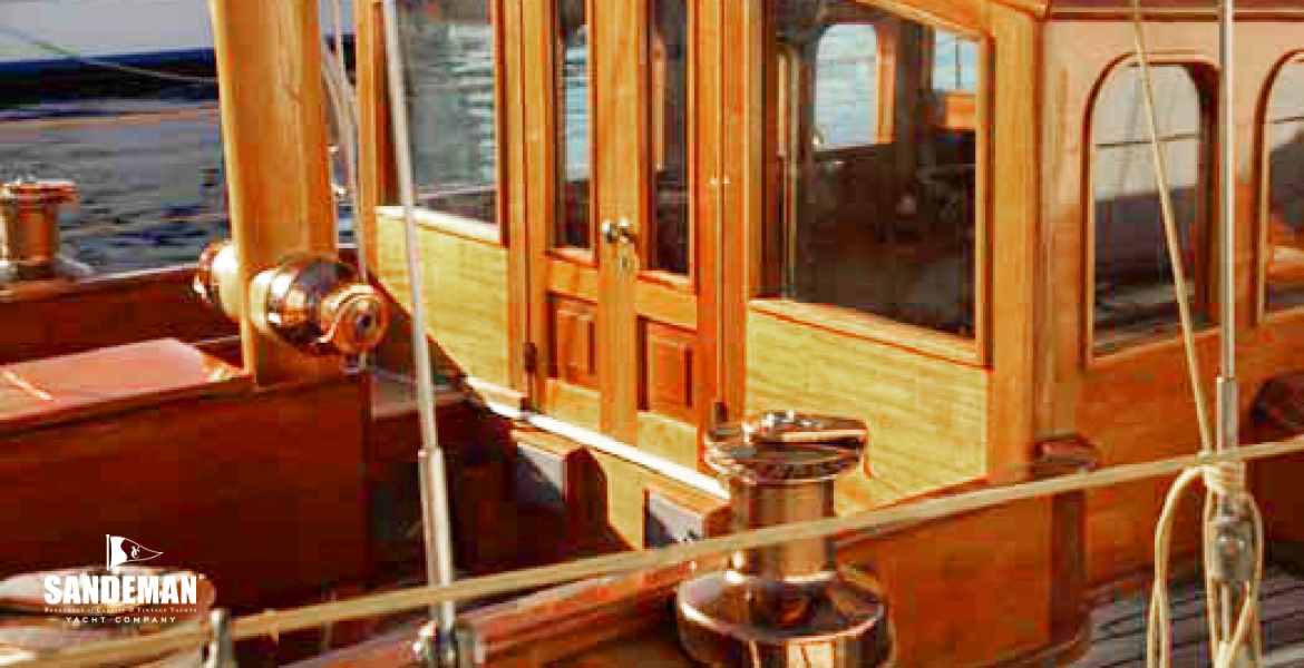 15 Deck house
