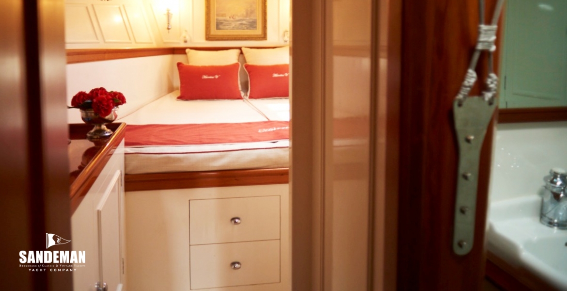 34 Fwd to owner's suite