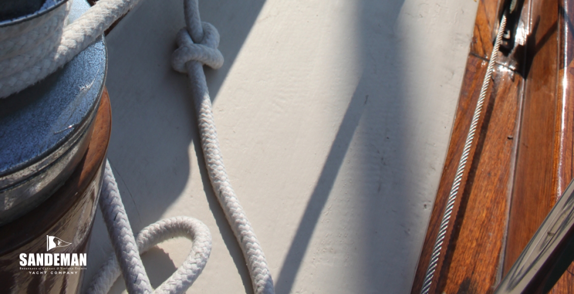 10Sidedeckvfwd.jpg