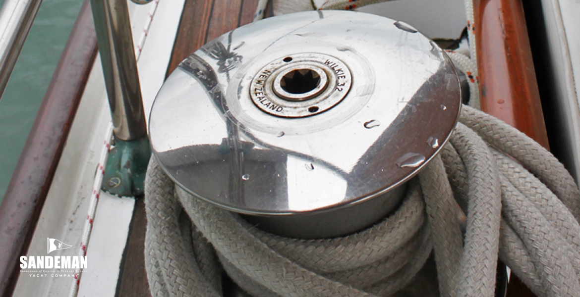 09 Port winches