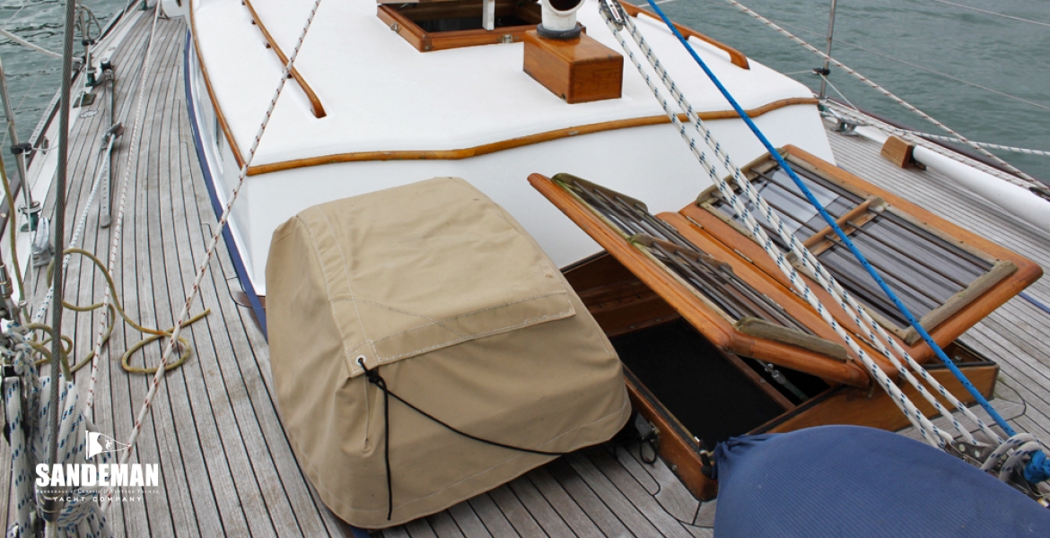 15 Trunk cabin