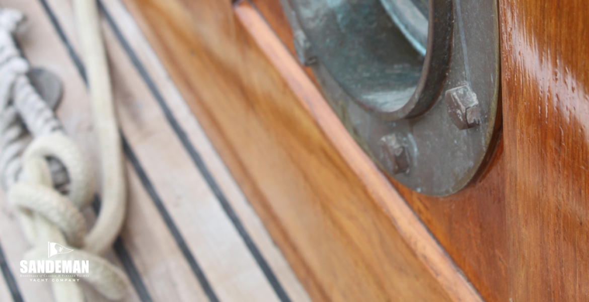 Port detail
