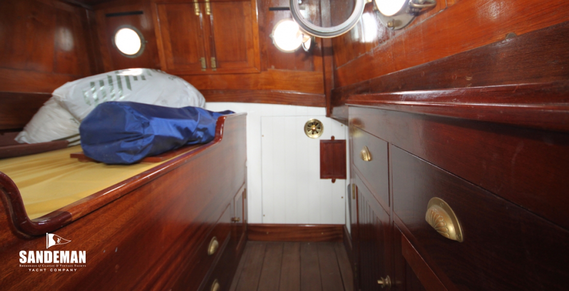 Aft cabin